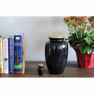 Urna cilíndrica de Halloween de aluminio Premium con diseño rústico Capacidad de 1-2L Hecho EN LA India Proveedor y exportador de alta calidad - Product Image 1