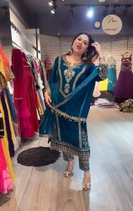 Magnifique à la recherche d'une couleur incroyable bon prix costume Salwar en velours lourd vêtements pakistanais abordables pour les femmes - Product Image 4