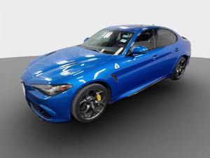 Alfa Romeo Giulia Quadrifoglio 2018 Usado en Perfectas Condiciones, 505 hp, Motor V6 Twin-Turbo, Asientos de Carreras S-parco de Fibra de Carbono - Product Image 2