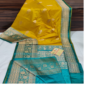 Sarees de seda brocados hechos a medida en tela base de color amarillo con motivos dorados y patrones ideales para reventa por tiendas de telas - Product Image 6