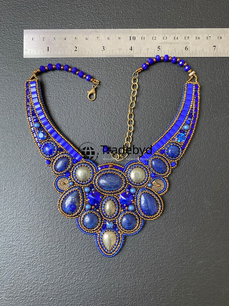 Available in different colore