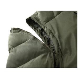 Chaqueta Acolchada con Capucha Unisex Resistente, Ajustable, Cortavientos, Impermeable, Transpirable y Elegante para Invierno - Product Image 4