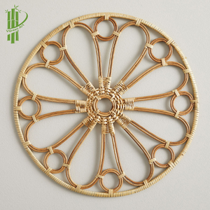 Napperon rond de rotin de fleur tissée naturelle faite à la main de tendance chaude pour la décoration - Product Image 1