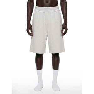 Shorts en molleton à bords bruts unisexes pour un confort décontracté - Product Image 3