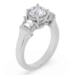 แหวนหมั้นเพชรโมอิสซาไนต์ทรงเหลี่ยมมรกต 3 เม็ด ทองคำขาว 14k คุณภาพพรีเมียม พร้อมราคาส่งออก - Product Image 2