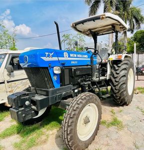 Venta al por mayor asequible Original bastante usado Tractor New Holland T1104 110 HP Horse Power Farmer Tractor en stock Precio bajo. - Product Image 2