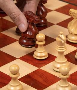 Juego de Ajedrez Clásico 101 Staunton Hecho a Mano, Madera de Palisandro y Boj, Rey de 3.0 Pulgadas a Precio Económico - Product Image 2