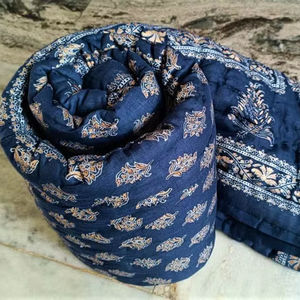 Colcha Rajasthani Gold Razai, Manta Jaipuri Estampada a Mano - Product Image 1