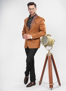 Blazer Casual para Hombre Color Dorado Mostaza de Primera Calidad para Primavera, Otoño y Uso Diario Disponible a un Precio Accesible desde India - Product Image 3