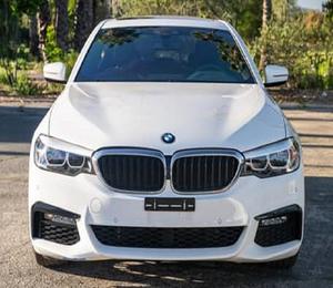 2020 VMW 5 3.0 l Sedán Turbo Automático con Asientos de Cuero, Techo Panorámico, Faros LED, Neumáticos R18 - Product Image 1