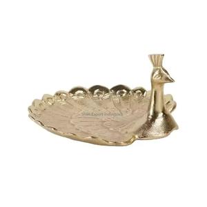 Plateau de service en aluminium de style moderne en forme de paon pour les repas de mariage et d'hôtel et les collations Plateaux de service - Product Image 1