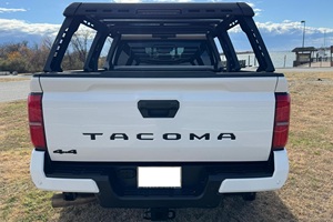 Toyota Tacoma TRD Off-Road Doble Cabina 4x4 Usada, Año 2025 - Product Image 3