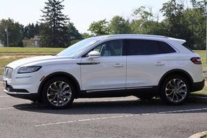 Usado 2022 Lin-coln Nautilus Reserva - Product Image 5