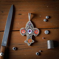 Vente en gros Stonecraft International : Ornements de Noël suspendus pour sapin, formes variées (Étoile, Avion, Guitare, Cloche, Oiseau et autres)