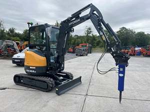 Nouvelle mini-excavatrice Hyundai HX30AZ, brise-roche Daemo, 10 tonnes, boîte de vitesses adaptée, moteur Liyuan, pompe, moteur haute efficacité, garantie 3 ans - Product Image 6