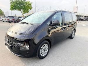 New Hyun dai Sta ria Comfort Automatic transmission 7 Seater Horsepower 100 - 199 HP - Product Image 3