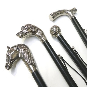 Rehausseur de chaussures de créateur artisanal de luxe avec poignée en forme de tête de cheval, design ergonomique poli, élégant, durable et prêt à offrir - Product Image 3