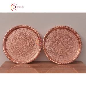 Artisanat Antique Cuivre Plateau Forme Ronde Conception Personnalisée Fantaisie Nouvelle Conception Décoration De Luxe Plaqué Plateau Ustensiles De Cuisine Fournitures - Product Image 4