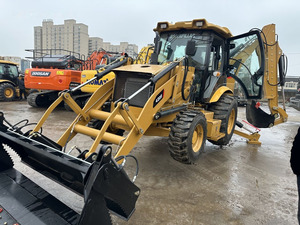 Retroexcavadora Usada 420F 4x4, Modelo 2023, Cargadora de Ruedas con Capacidad de 200 Toneladas, Motor Yanmar, Motor KYB, Equipo de Construcción y Agrícola - Product Image 6