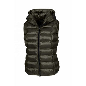Professionnel nouveau gros femmes gilet bouffant vêtements d'hiver à la mode gilet bouffant à capuche fermeture éclair vers le haut sur mesure femmes gilet bouffant - Product Image 2