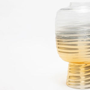 Vase en verre de designer de qualité supérieure, parfum de lavande, paire, décoration d'accent de table pour le salon - Product Image 3