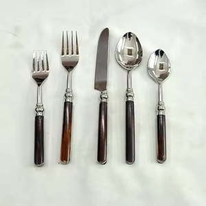 Couteau à beurre en acier nickelé avec nouvelle poignée en incrustation d'os Personnaliser le logo et le design Couteau à beurre cuillère en acier miroir - Product Image 4