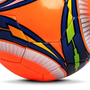 Ballon de football professionnel de haute qualité en PU cousu à la main taille 5 Logo personnalisé matériau PVC pour l'entraînement sportif - Product Image 5