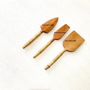 ชุดอุปกรณ์ทำเค้กไม้เป็นมิตรกับสิ่งแวดล้อมพร้อมด้ามหวายทอสำหรับทำขนมมีดเค้กและชุดเสิร์ฟเค้กสำหรับร้านอาหารในโรงแรม - Product Image 1