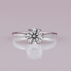 Anillo de compromiso chapado en oro y platino, anillo de diamante de corte redondo pequeño cultivado en laboratorio de estilo clásico de lujo para cumpleaños - Product Image 2