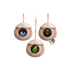 Nido de Coco Ecológico, Refugio Natural para Loros, Pinzones y Aves Pequeñas - Product Image 4