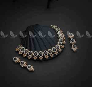 Kundan Choker Necklace Set Kundan Stone With Pearl Brass Necklace for <b>Ethnic</b> Party Wear for Wedding Engagement and Anniversary - Product Image 3