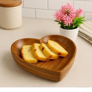 Porte-bougie en bois d'acacia artisanal en forme de cœur, support pour bougie chauffe-plat, décoration écologique pour la maison, article cadeau - Product Image 6