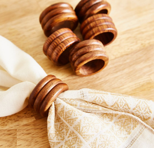 Ronds de serviette personnalisés Prix abordable Porte-serviettes rond en bois fait à la main Décoration de cuisine Articles de salle à manger - Product Image 4