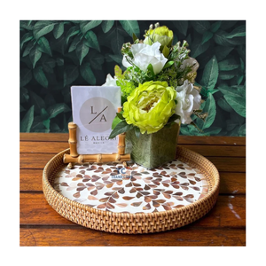 Vente en gros Plateau en rotin avec incrustation de nacre Plateau rond comme décor de table basse Plateau en nacre fait à la main - Product Image 2