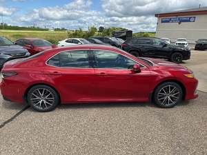 ใหม่/มือสอง ปี 2023 สำหรับ Camry Hybrid XLE FWD ระยะทาง 2500 ไมล์ แรงบิด 400-500 นิวตันเมตร กำลัง 400 แรงม้า ภายในตกแต่งด้วยหนัง ยาง R17 ระบบกล้องขั้นสูง - Product Image 4