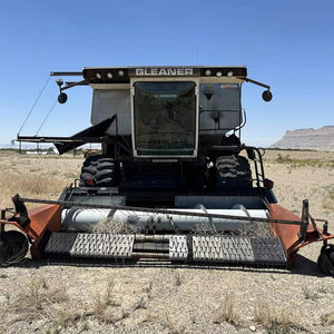 1984 Gleaner N7 Combine Classic Performance and Durability Reliable Harvesting for Small to Medium Farms - Product Image 1