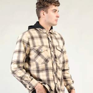 Veste chemise en jean légère pour femme | Veste décontractée boutonnée polyvalente avec un design élégant et une construction durable - Product Image 5