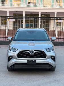 โตโยต้า ไฮแลนเดอร์ ไฮบริด XLE ปี 2022 ตัวท็อป ครบอุปกรณ์ - Product Image 5