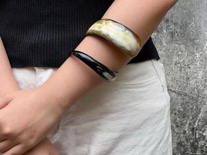 Bijoux en corne de buffle naturelle bracelet manchette en corne bijoux de mode de créateur de style vintage purement artisanal - Product Image 6