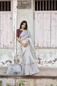 Sari de Algodón Suave para Mujer con Borde Tejido con Hilo Zari, Borde con Abertura, Borlas en el Pallu, en Existencia - Product Image 3