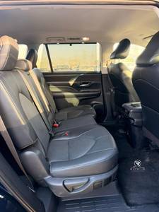 Toyota Grand Highlander XLE 2.4L Turbo Automático 2024 Usado, SUV de 7 Plazas, Listo para Exportar - Product Image 4