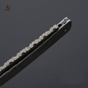 Maquinilla de afeitar recta de acero de Damasco hecha a mano, hermoso regalo de borde hueco para él, mango de madera de Razo de peluquero personalizable compatible con OEM - Product Image 2