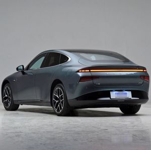 Modelo 2023-2024 P7i, Auto Eléctrico de Alta Velocidad con Tracción en las 4 Ruedas, Batería de 77.9-83.1KWh, Autonomía de 480-706km - Product Image 4