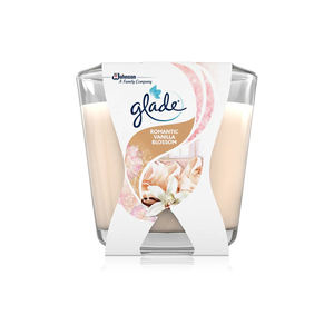 Glade Candle 120g Vanilla Blossom infunde su espacio con una fragancia cálida y acogedora de flor de vainilla - Product Image 4