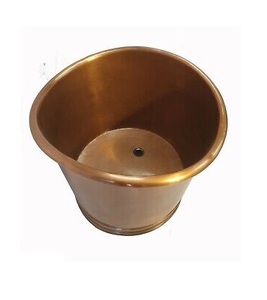 Bañera de Metal con Acabado Dorado Tradicional de Diseño Moderno para el Hogar, Hoteles y Restaurantes, Accesorios de Baño Hechos a Mano - Product Image 4