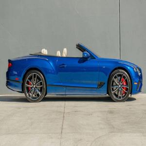 Bentley Continental GTC V8 2022 en parfait état - Product Image 3