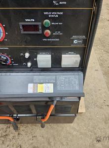 Soldadora Diésel Lincoln Electric Vantage 575 Reacondicionada, Silenciosa, Arranque Remoto Automático, Marco Abierto, 60/50 Hz, 1800 RPM, Inversor ATS - Product Image 5