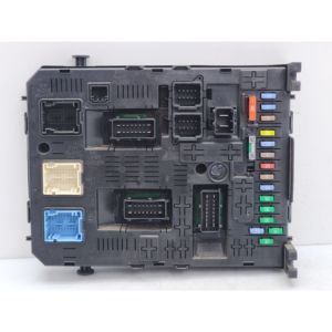 CENTRALINA FUSIBLE DE PORTE ET ORDINATEUR DE BORD CITROËN Jumpy 3ème Série 28119759 DW10CE-RH02 Diesel 1997 (07>) - Product Image 1