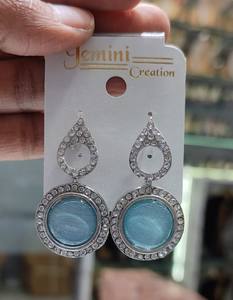 Último diseñador indio al por mayor joyería de jhumka Kundan pendientes nuevas colecciones para mujer elegante colección de pendientes 2024 - Product Image 2