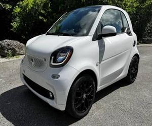 TOP SELLING 2016 Smart Fortwo Prime, moteur turbocompressé, transmission à double embrayage, pack Sport - Product Image 1